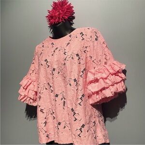 INA  Puff Tiered Sleeve top size Large